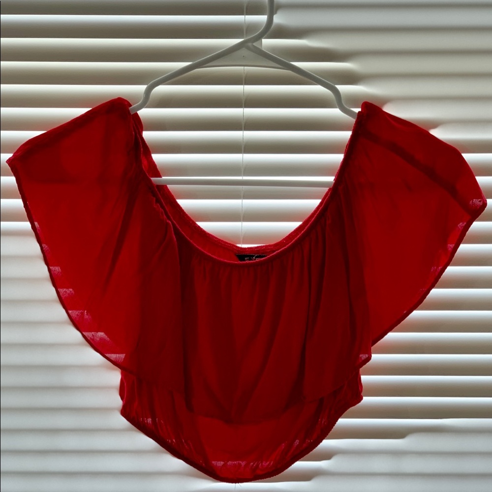 Expressed Cropped Top